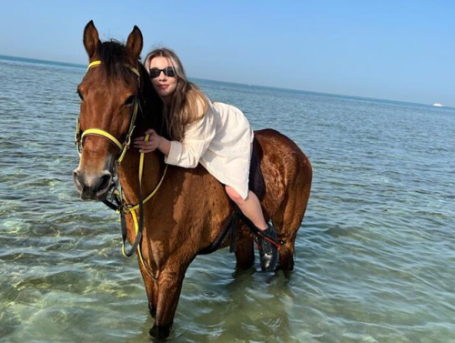 5ae65218-954f-48a7-aa06-e13d0402ec0c_ride-like-the-wind-explore-sea-desert-on-horseback-in-hurghada